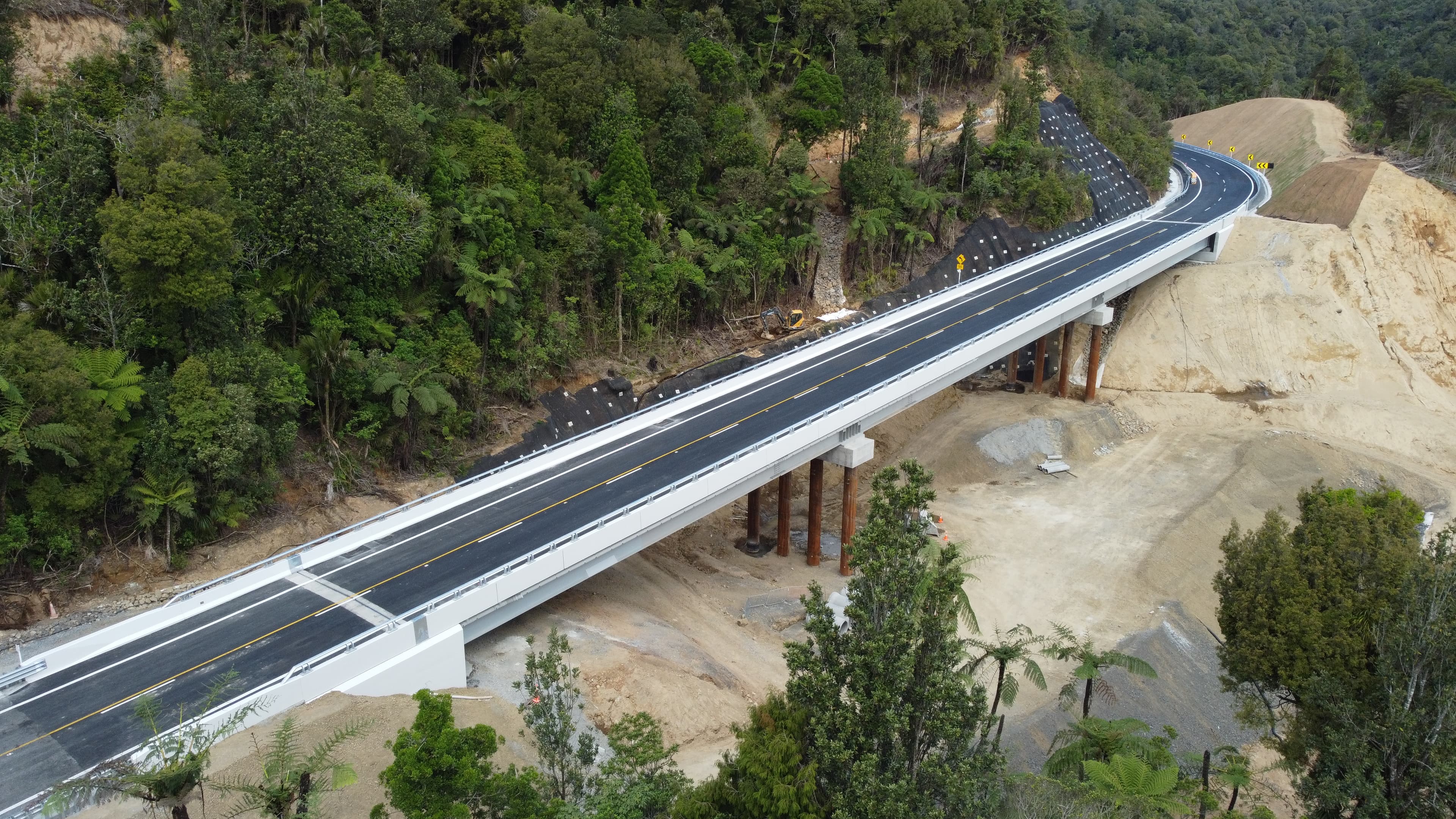 Taparahi bridge across SH25A | Case study | Te Waihanga